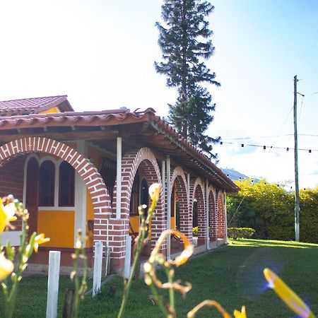 Hotel Campestre Alto Lindo En Guatapé Exteriér fotografie