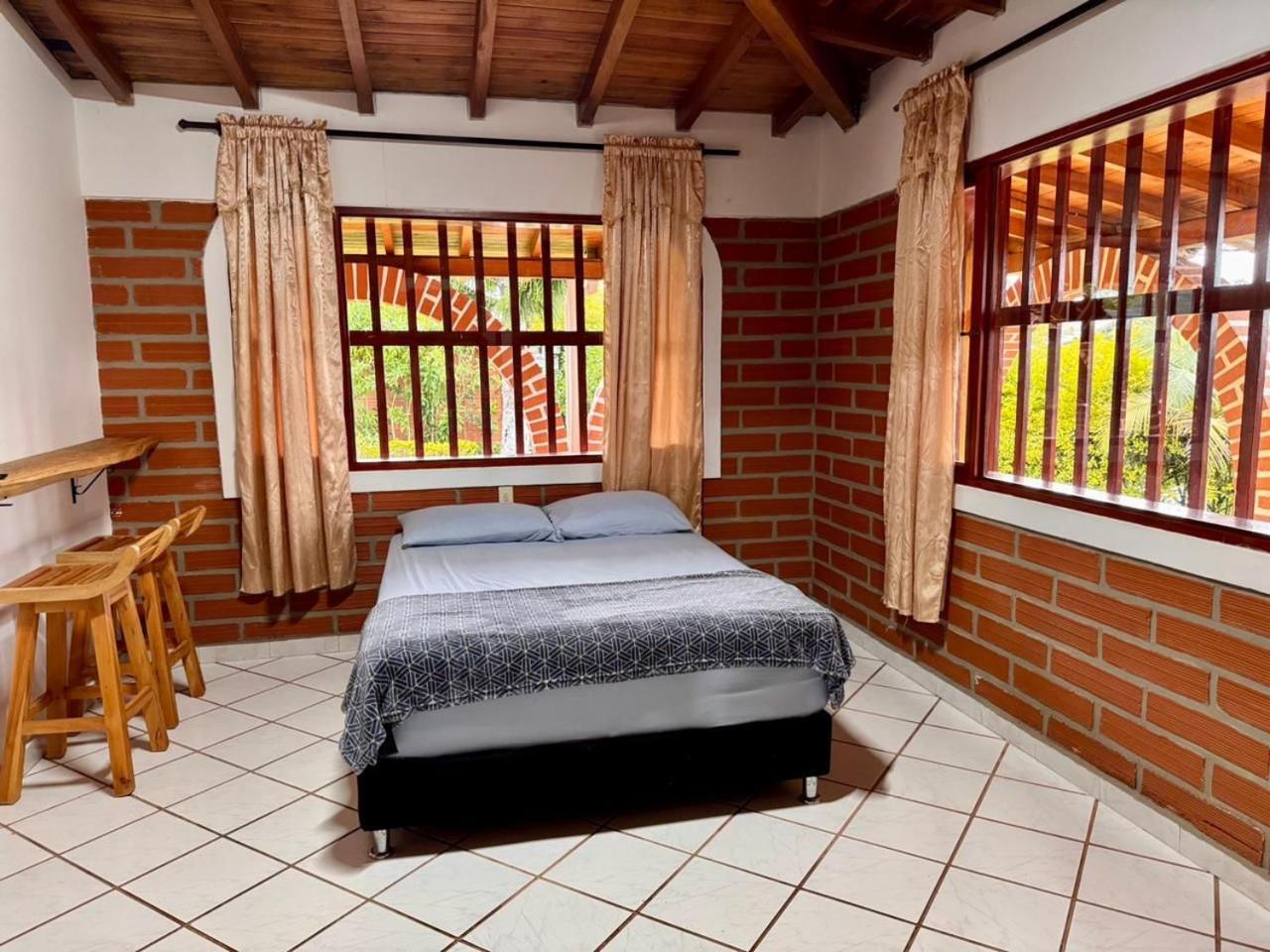 Hotel Campestre Alto Lindo En Guatapé Exteriér fotografie
